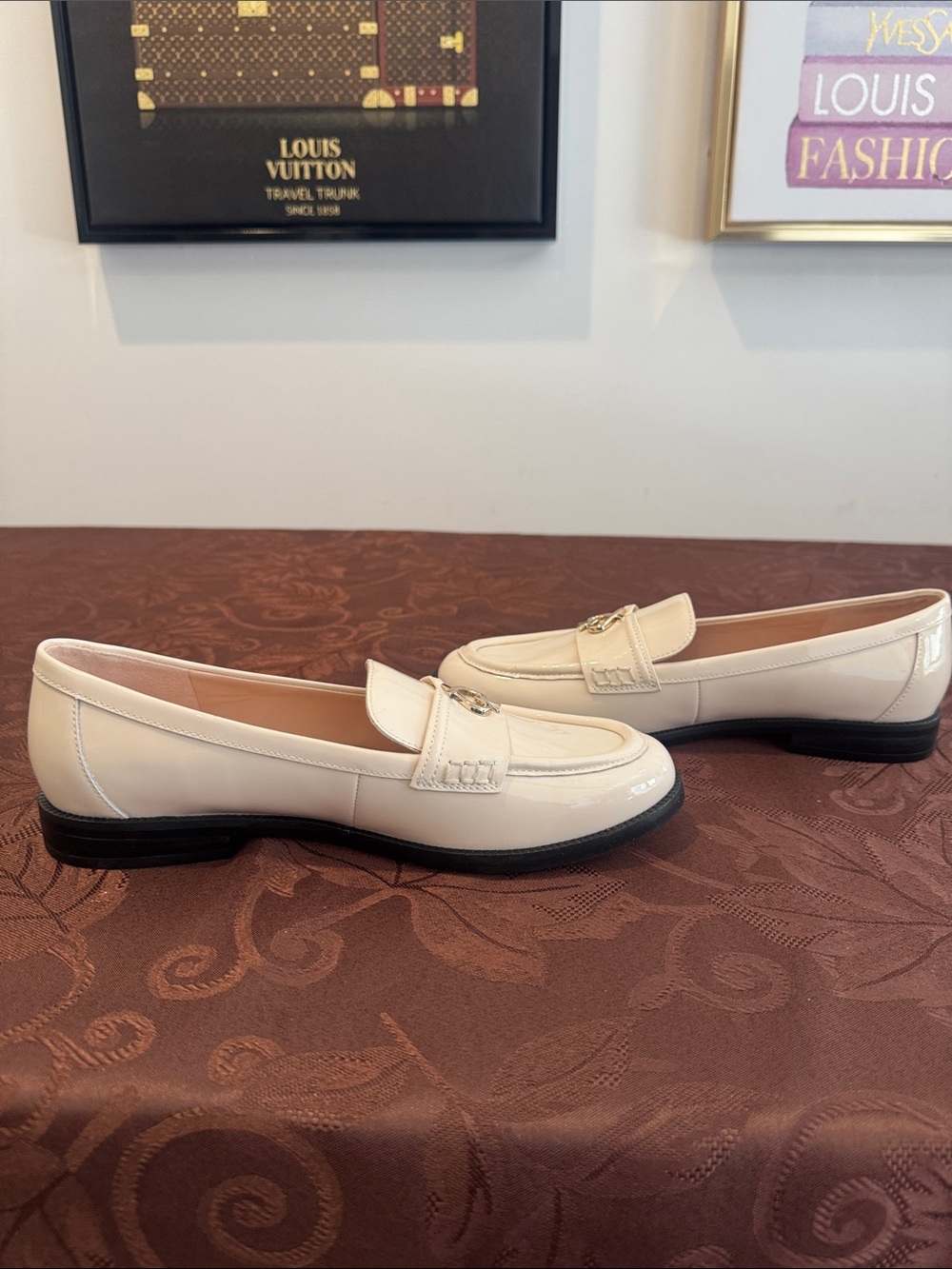 ♠️kate spade Cream Patent Leather Loafers Logo Accent. Ladies 8 - Picture 6 of 14